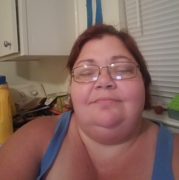 Meet your Posher, Christel - Picture 1 of 1